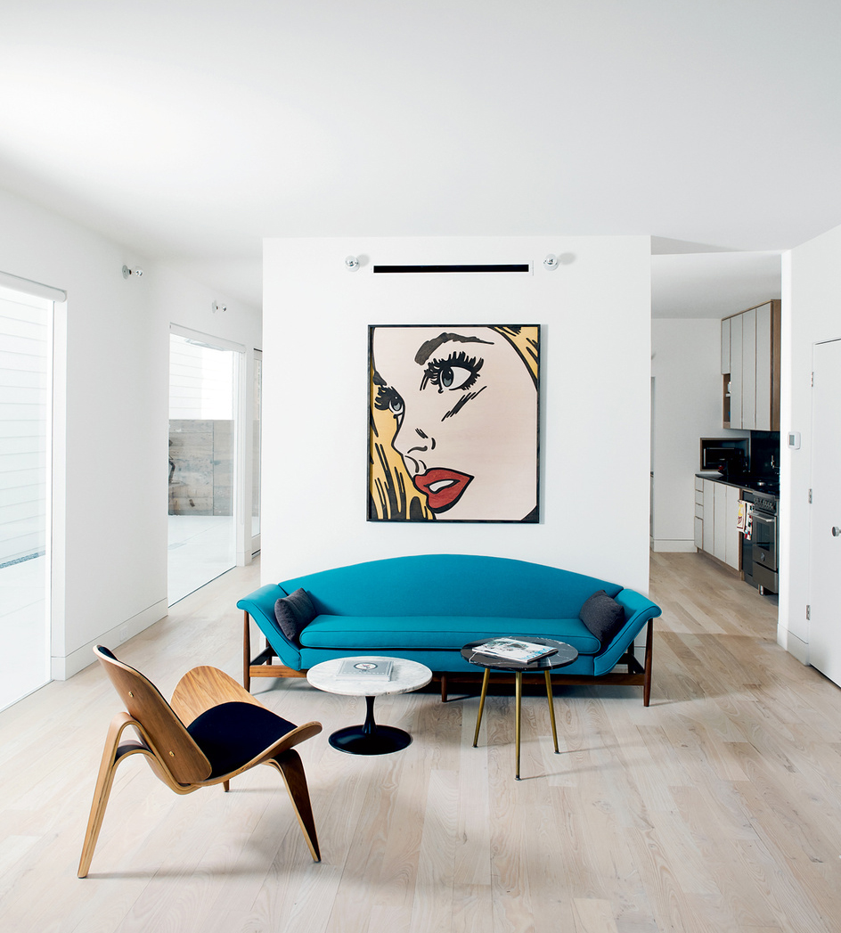 Desain Interior Ruang Keluarga Penggemar Pop Art